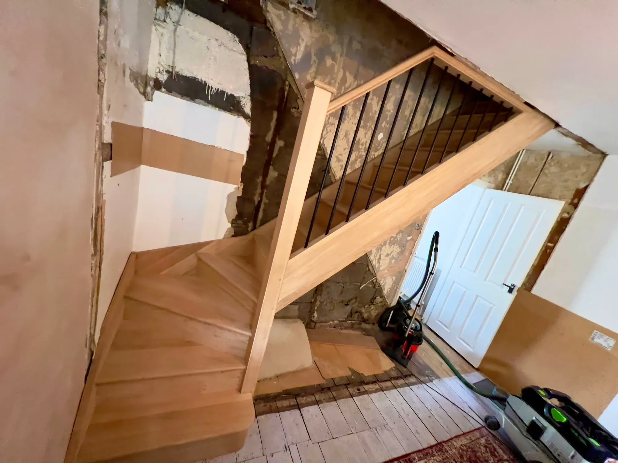 Modern Oak Staircase Transformation – Kent